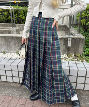 ネイビーモデル：160㎝ F着用