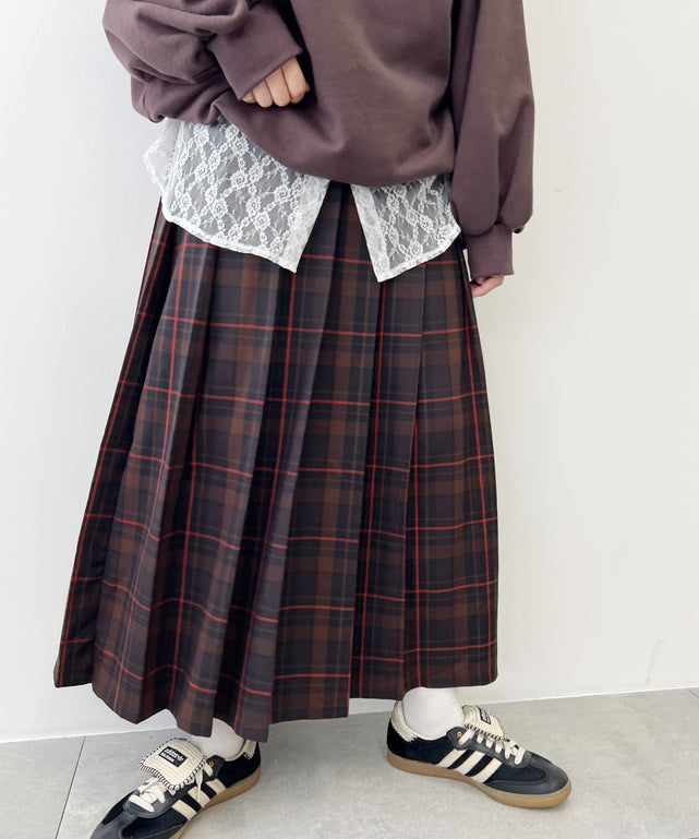 ブラウン モデル：165㎝ F着用