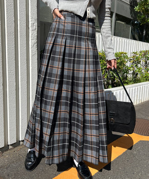 ブラック モデル：160㎝ F着用