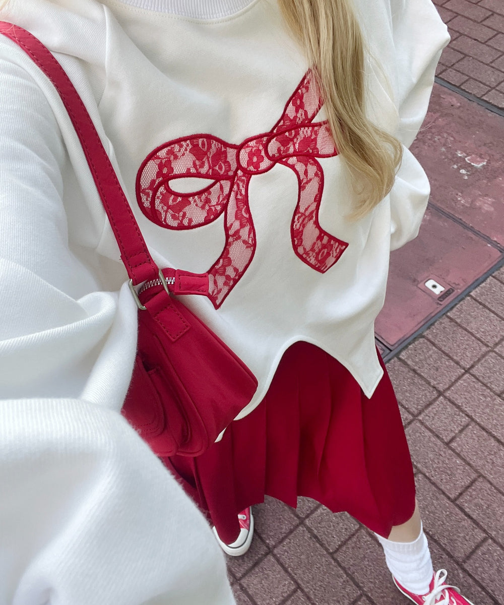 ホワイト モデル：160㎝ F着用