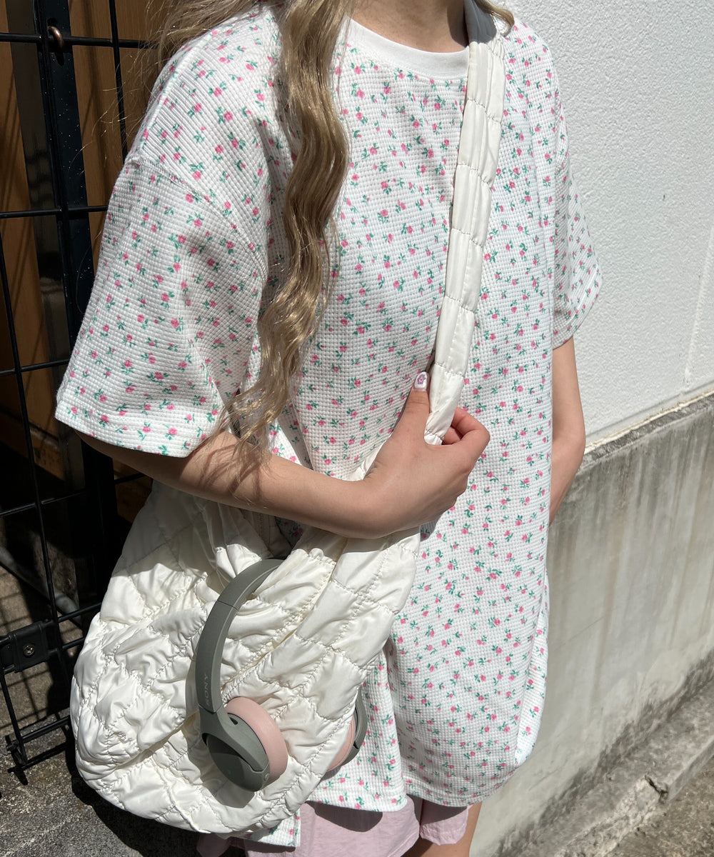 フラワー柄ビッグTシャツ