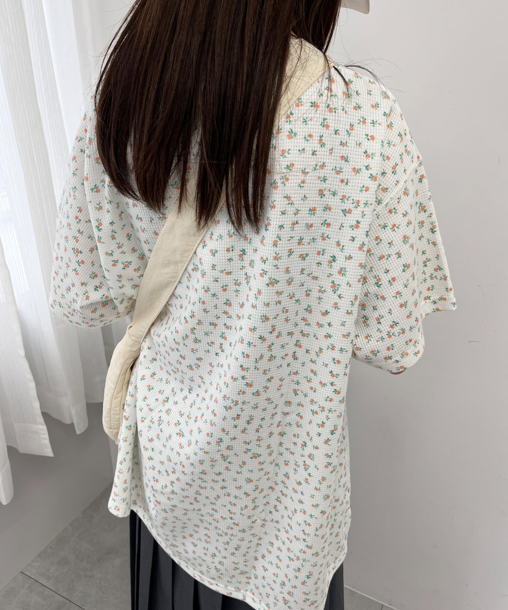 フラワー柄ビッグTシャツ