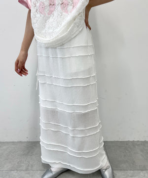 ホワイト モデル：160㎝ F着用