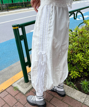 ホワイト モデル：160㎝ F着用