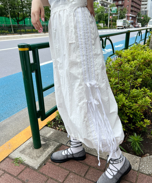 リボンラインナイロンロングスカート