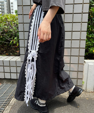 リボンラインナイロンロングスカート