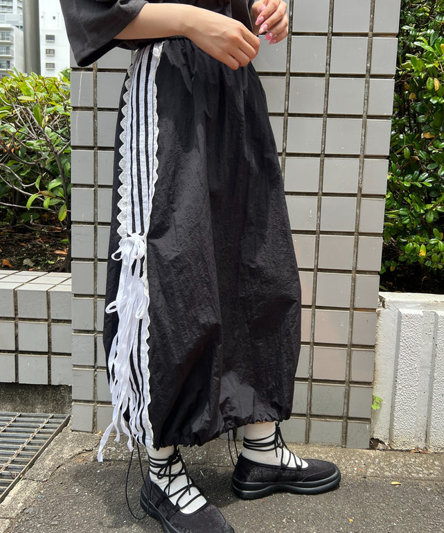 リボンラインナイロンロングスカート