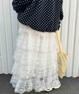 ホワイト モデル：160㎝ F着用