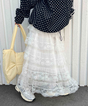 ホワイト モデル：160㎝ F着用