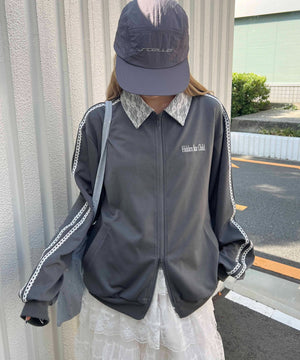 グレー モデル：160㎝ F着用