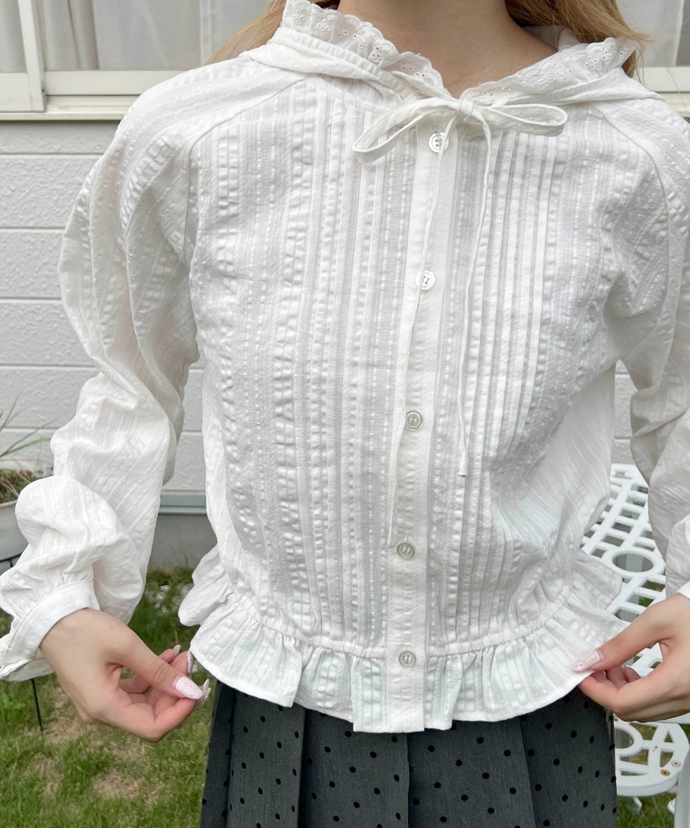 ホワイト モデル：160㎝ F着用