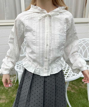 ホワイト モデル：160㎝ F着用