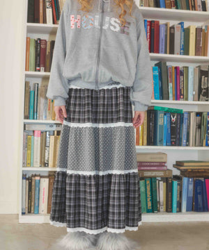 グレー モデル：162㎝ F着用