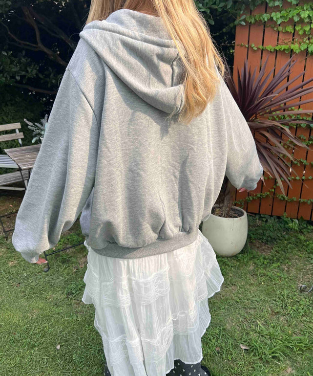 グレー モデル：160㎝ F着用