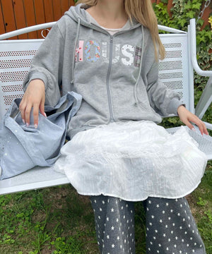 グレー モデル：160㎝ F着用