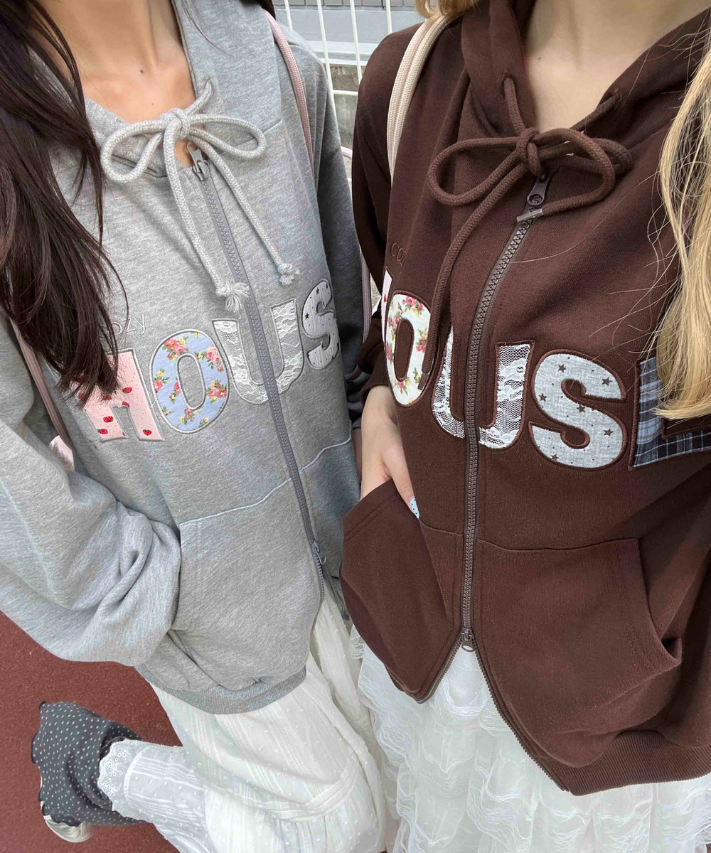 パッチワークロゴパーカー