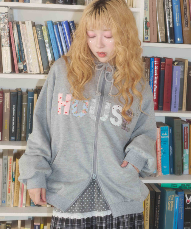 グレー モデル：161㎝ F着用