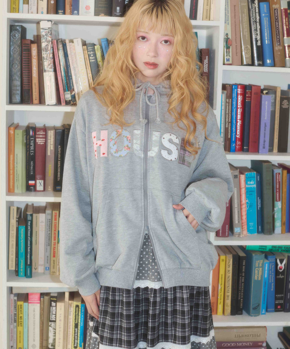 グレー モデル：161㎝ F着用