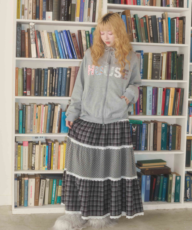 グレー モデル：161㎝ F着用