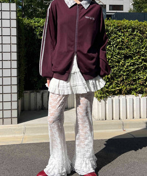 ホワイト モデル：160㎝ F着用