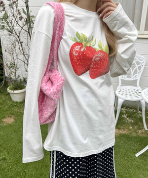 ホワイト モデル：160㎝ F着用