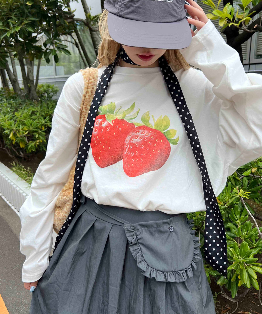 ホワイト モデル：160㎝ F着用