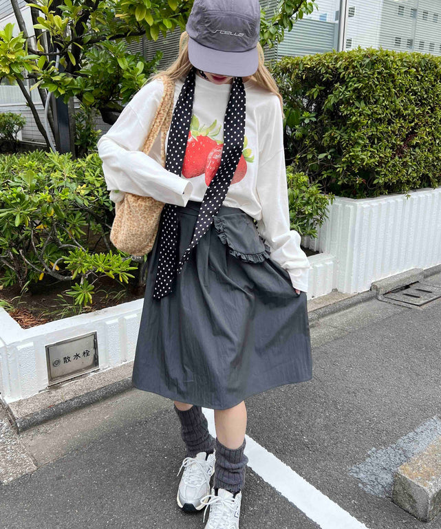 ホワイト モデル：160㎝ F着用