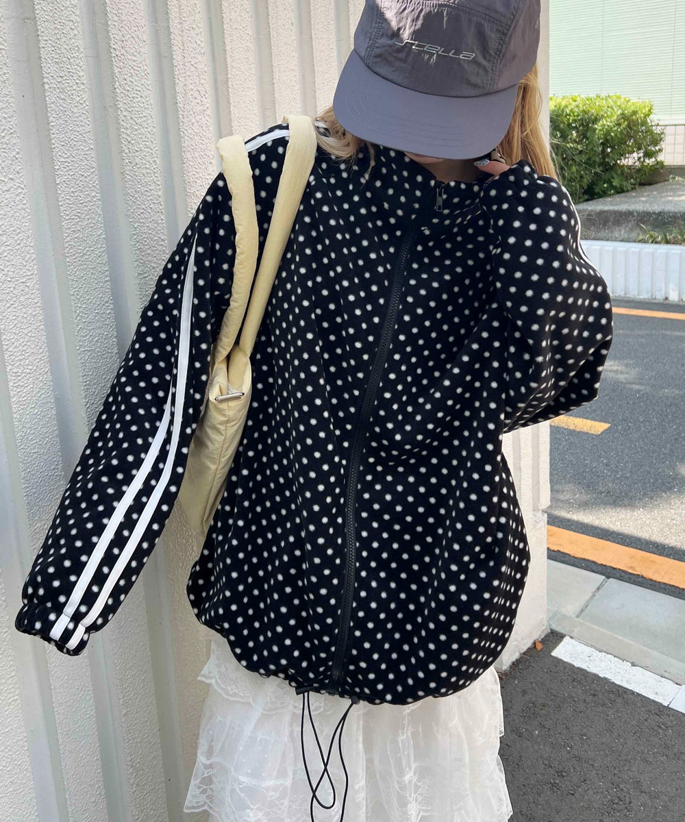 ブラック モデル：160㎝ F着用