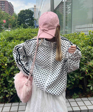 ホワイト モデル：160㎝ F着用