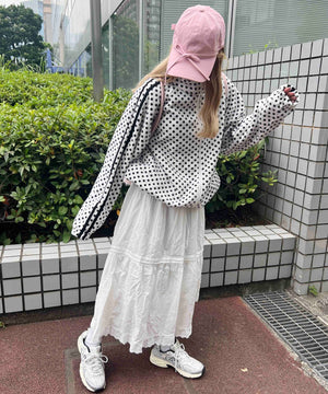 ホワイト モデル：160㎝ F着用