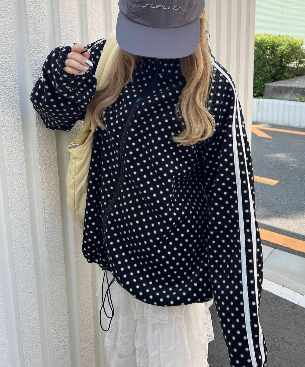 ブラック モデル：160㎝ F着用