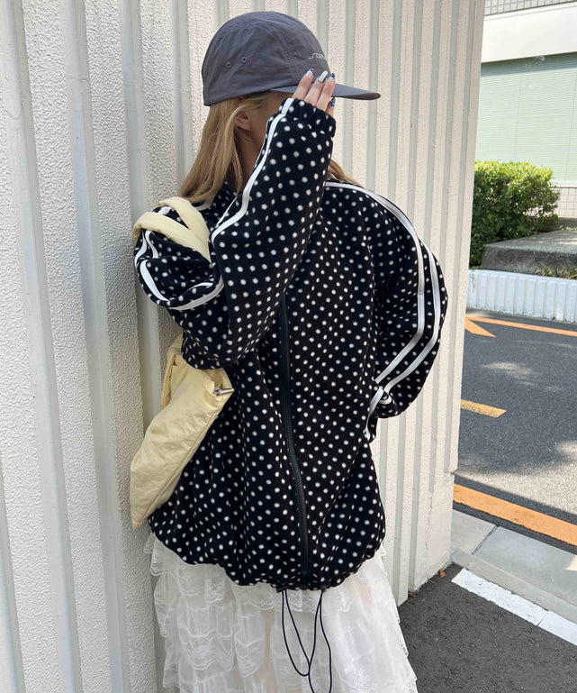 ブラック モデル：160㎝ F着用