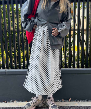 ホワイト モデル：160㎝ F着用