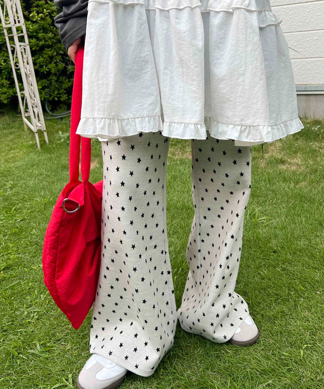 ホワイト モデル：160㎝ F着用