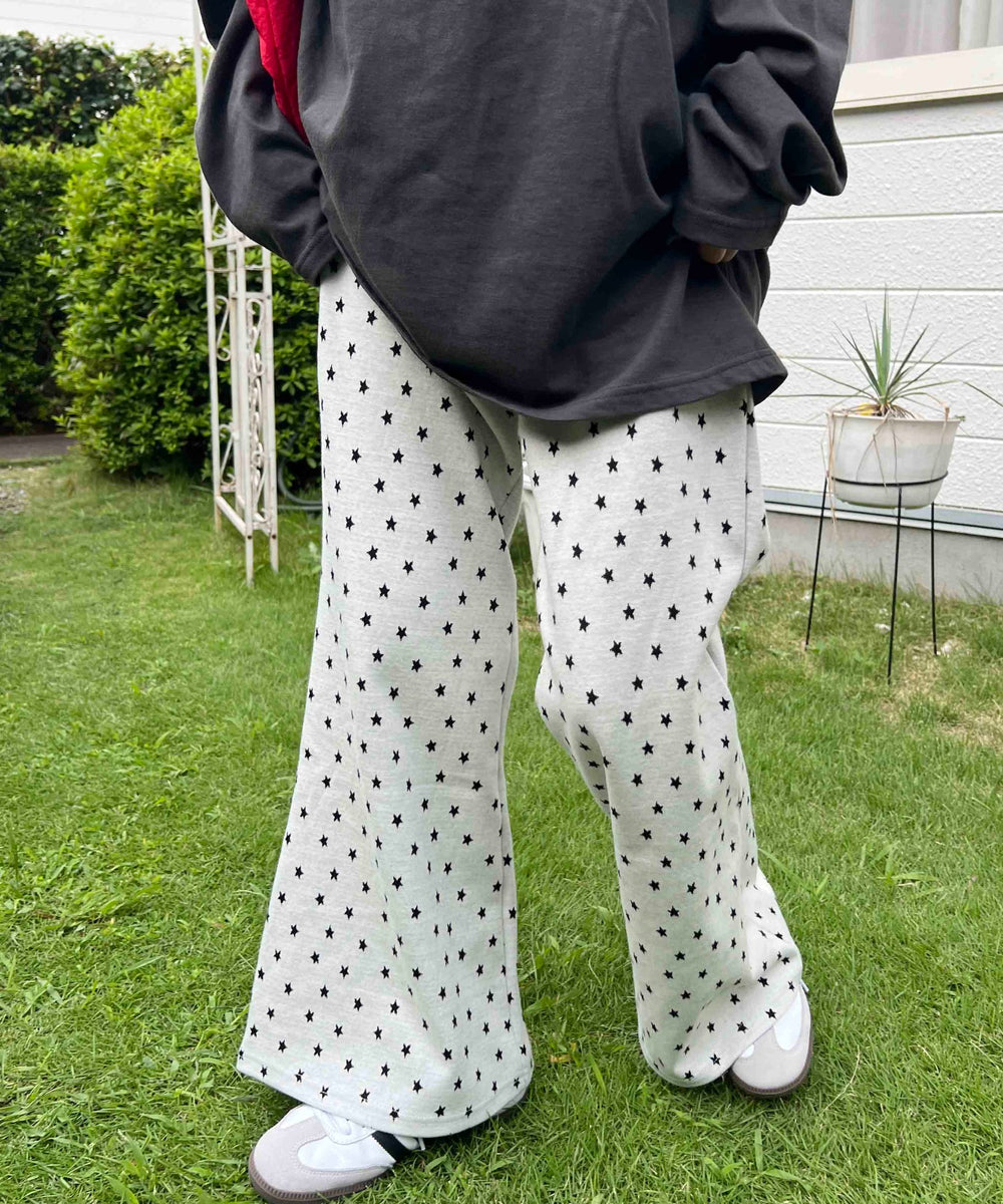 ホワイト モデル：160㎝ F着用