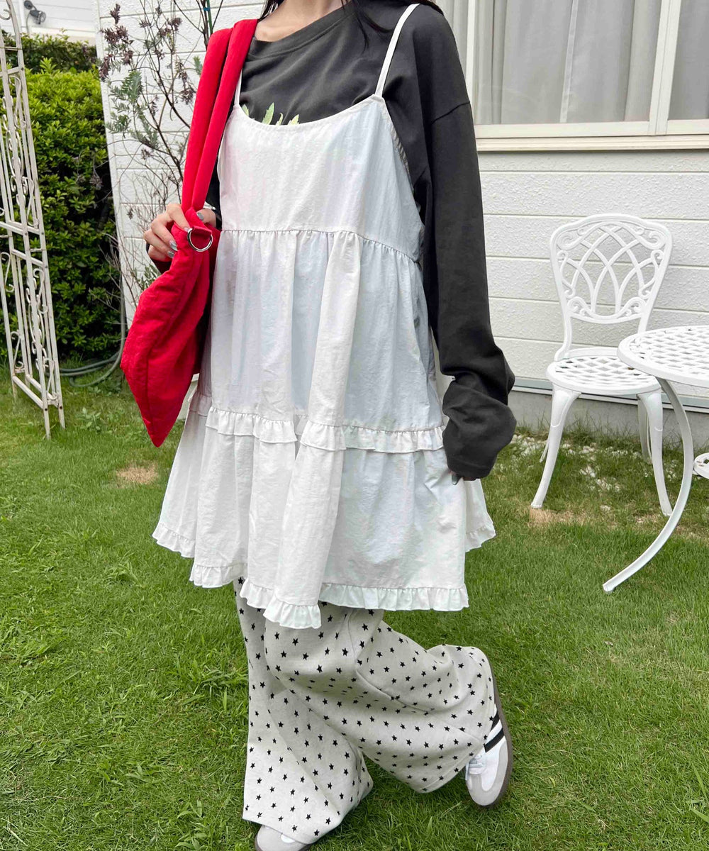 ホワイト モデル：160㎝ F着用