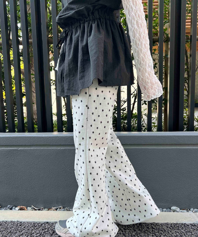 ホワイト モデル：160㎝ F着用