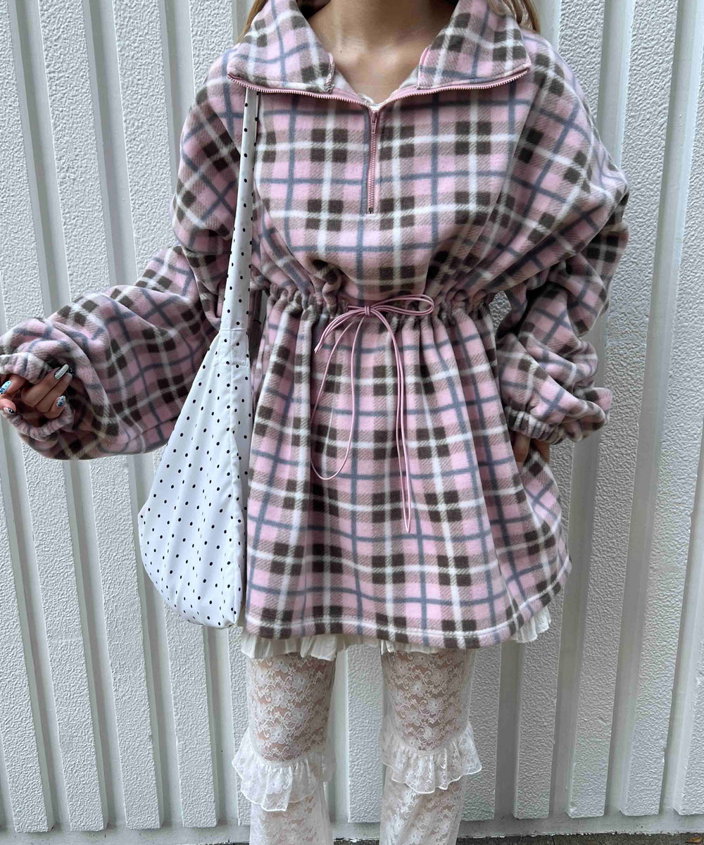 ピンク モデル：160㎝ F着用