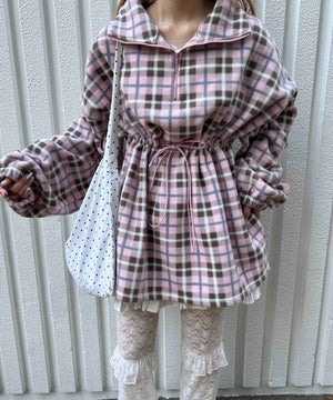 ピンク モデル：160㎝ F着用