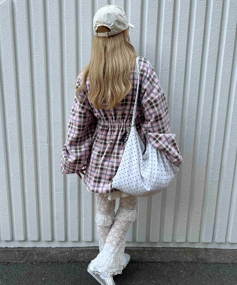 ピンク モデル：160㎝ F着用