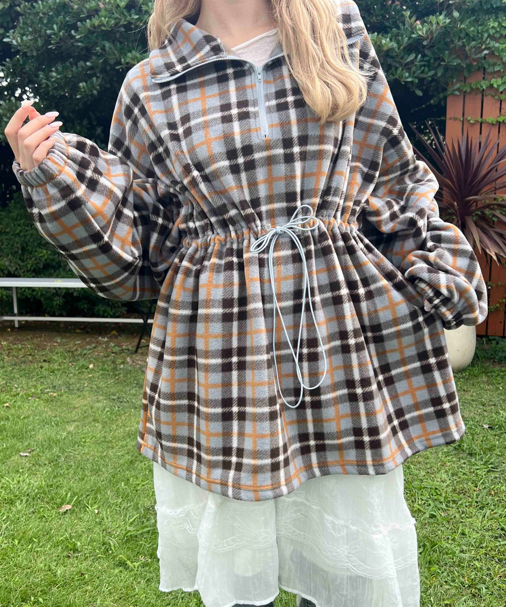 グレー モデル：160㎝ F着用