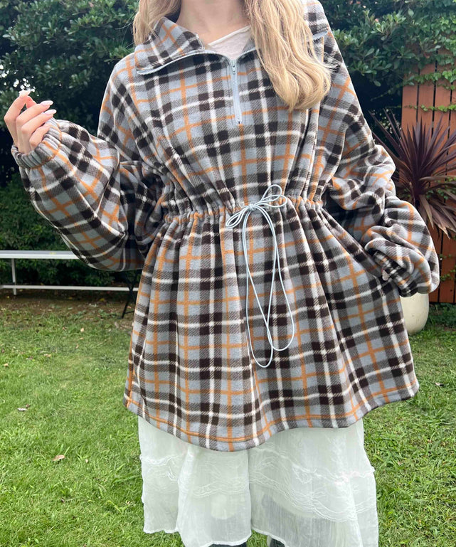 グレー モデル：160㎝ F着用