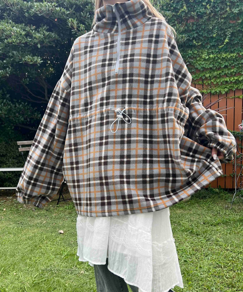 グレー モデル：160㎝ F着用