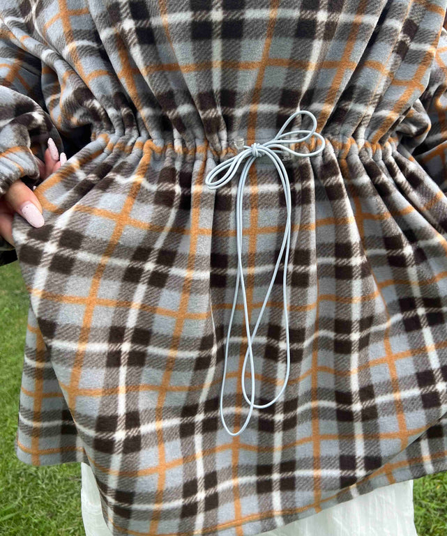 グレー モデル：160㎝ F着用