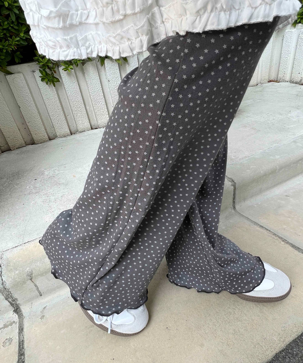 チャコール モデル：160㎝ F着用