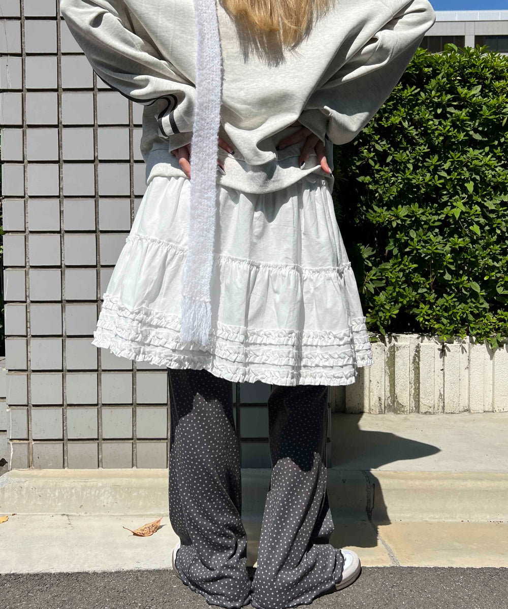 ホワイト モデル：160㎝ F着用