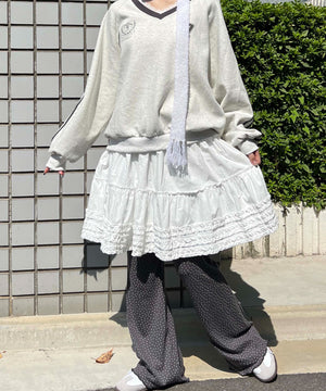 ホワイト モデル：160㎝ F着用