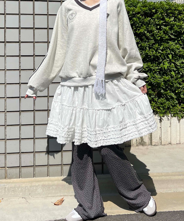 ホワイト モデル：160㎝ F着用