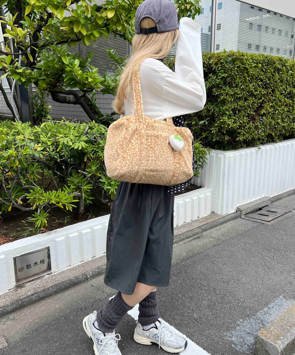 ブラウン(キーホルダーは含みません)