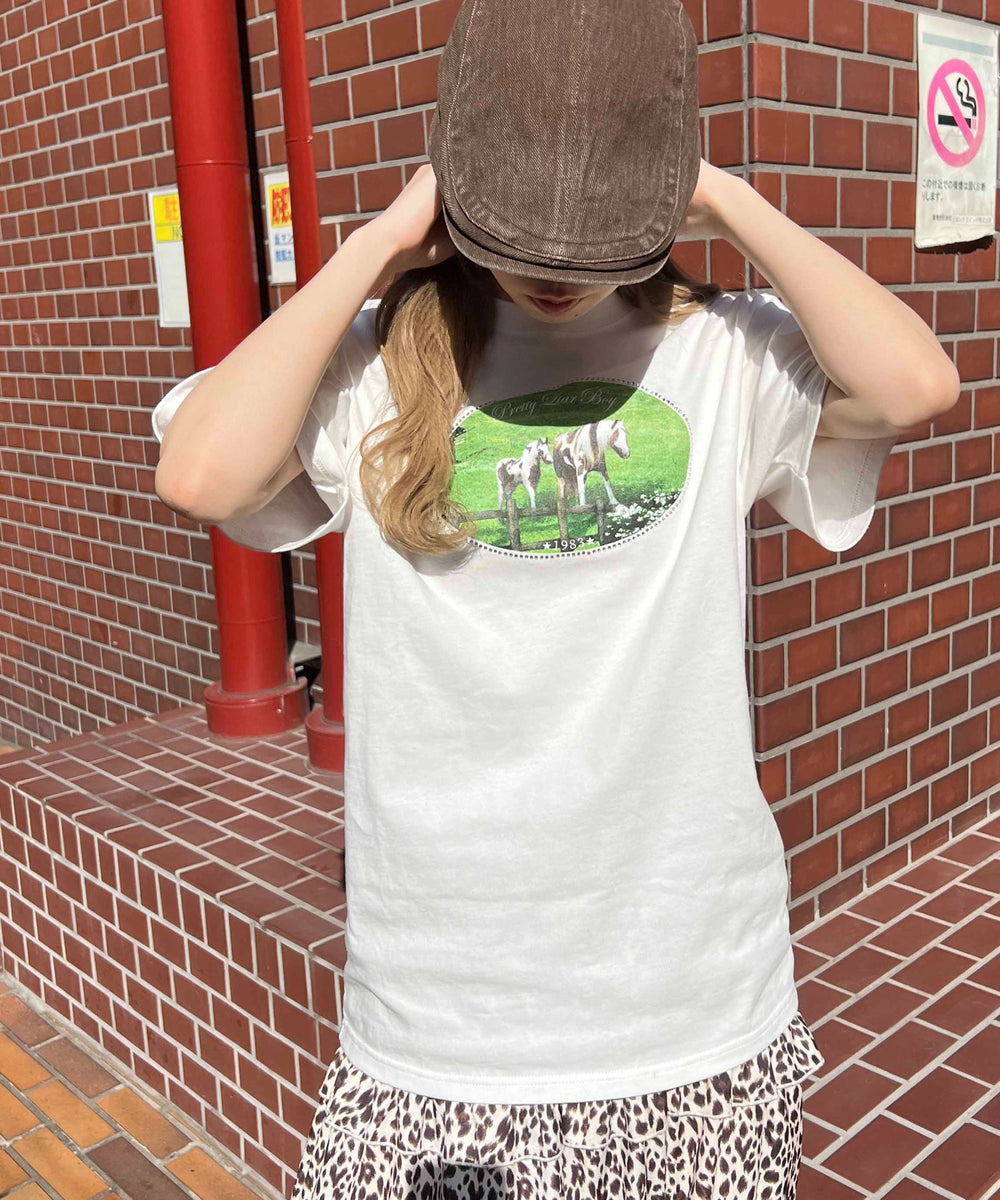 ホワイト モデル：160㎝ F着用